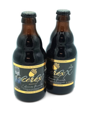 Two dark glass beer bottles with gold and black labels standing side by side on a white background (Cerex Colección Privada).