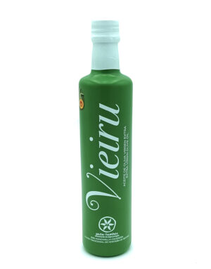 1776794963057 - El Gourmext de Casa Chino Tall green bottle of extra-virgin olive oil with a white cap and white script label.