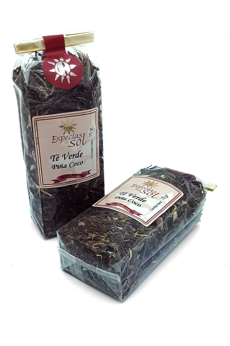 1776794963576 - El Gourmext de Casa Chino Two clear plastic-packaged tea bricks labeled Te Verde Piña Coco, from Especias del Sol, showing sun logo on white labels.